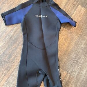 NeoSport Kids Swim Rashguard - Black and Blue
